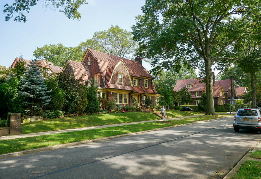 Forest Hills, the best place to live in Queens - Best Neighborhoods to live in Queens 