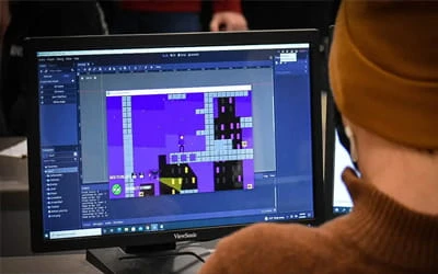 Логотип Разработчик игр на Unreal Engine 4. Junior+