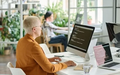 Логотип React + Next.js - с нуля. TypeScript, Hooks, SSR и CSS Grid