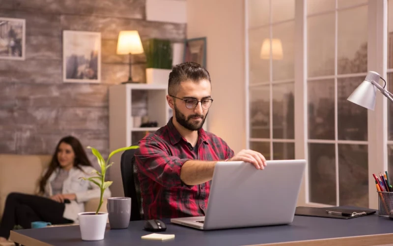 Логотип Fullstack-разработчик на Python