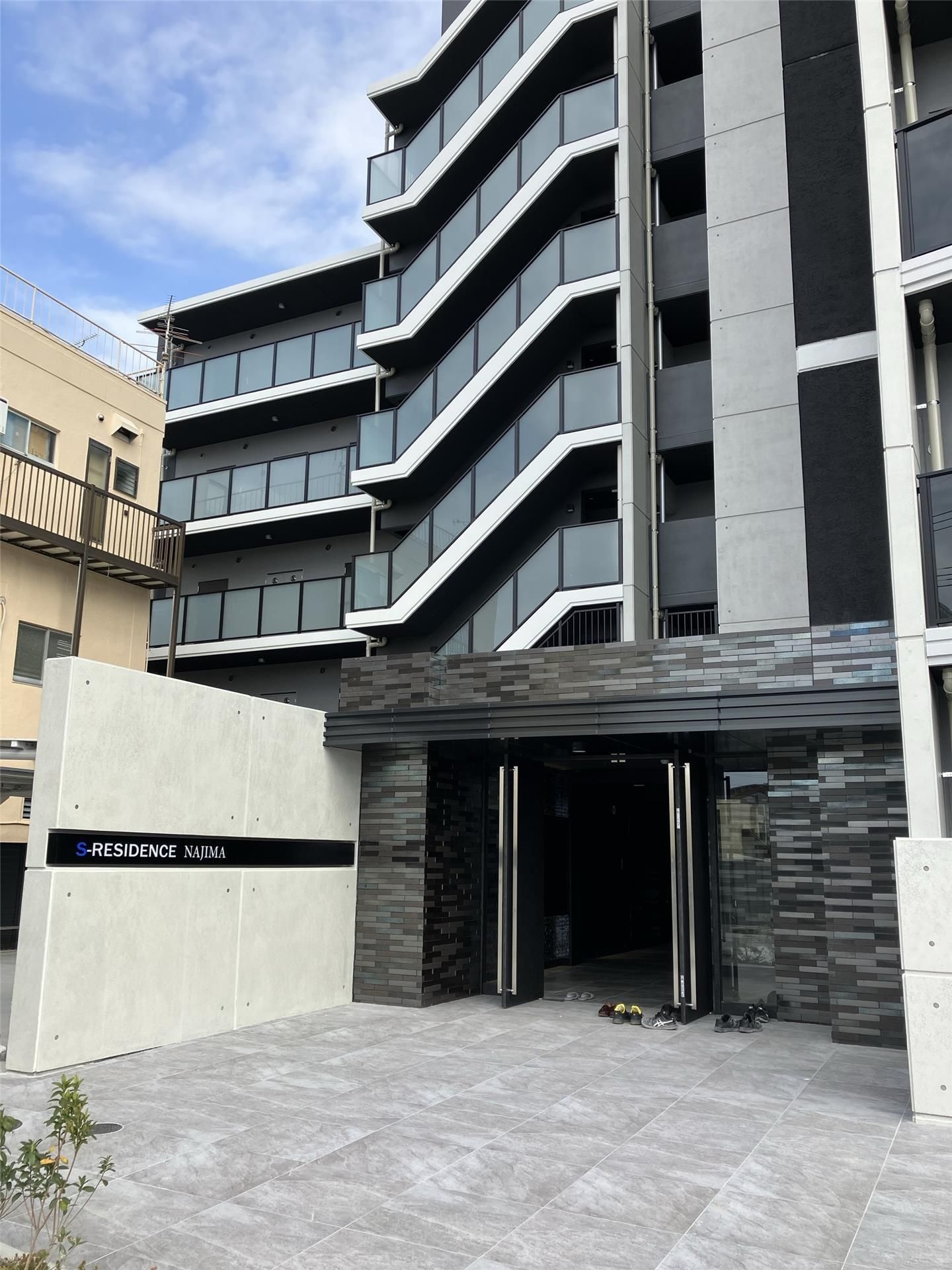 建物エントランス