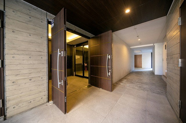 建物エントランス