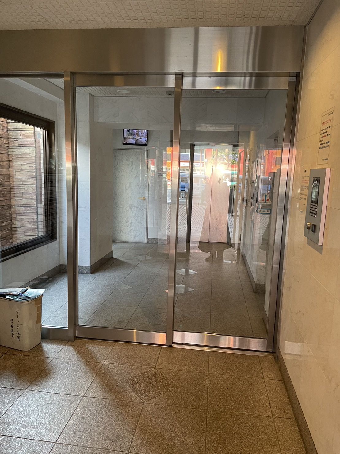 建物エントランス