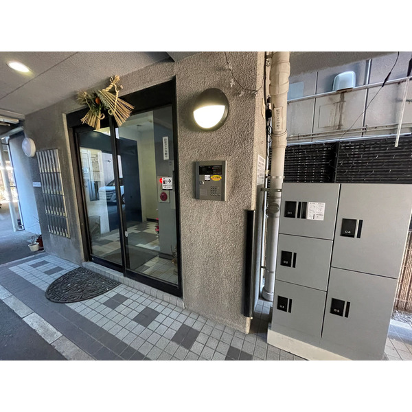 建物エントランス