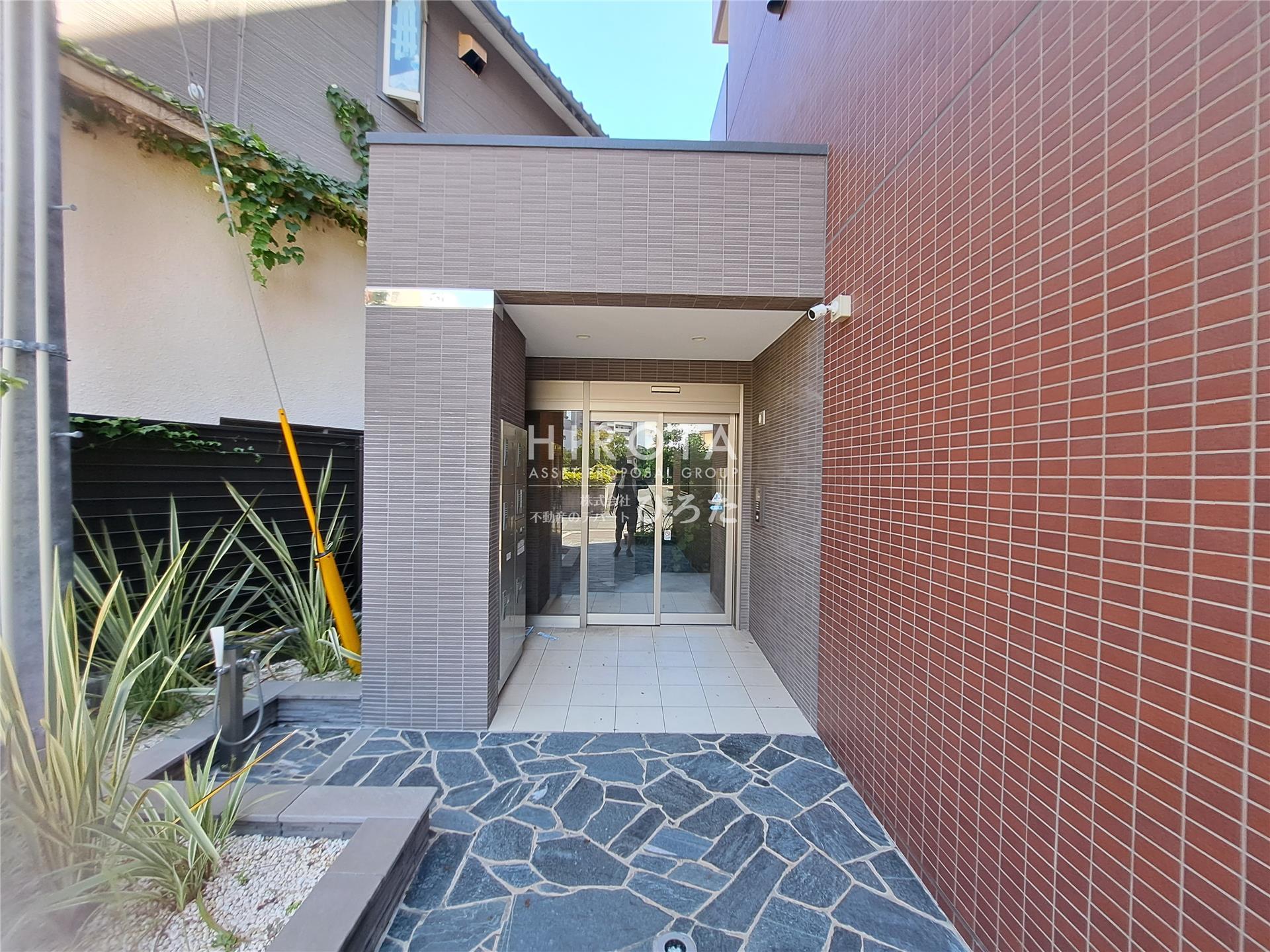 建物エントランス