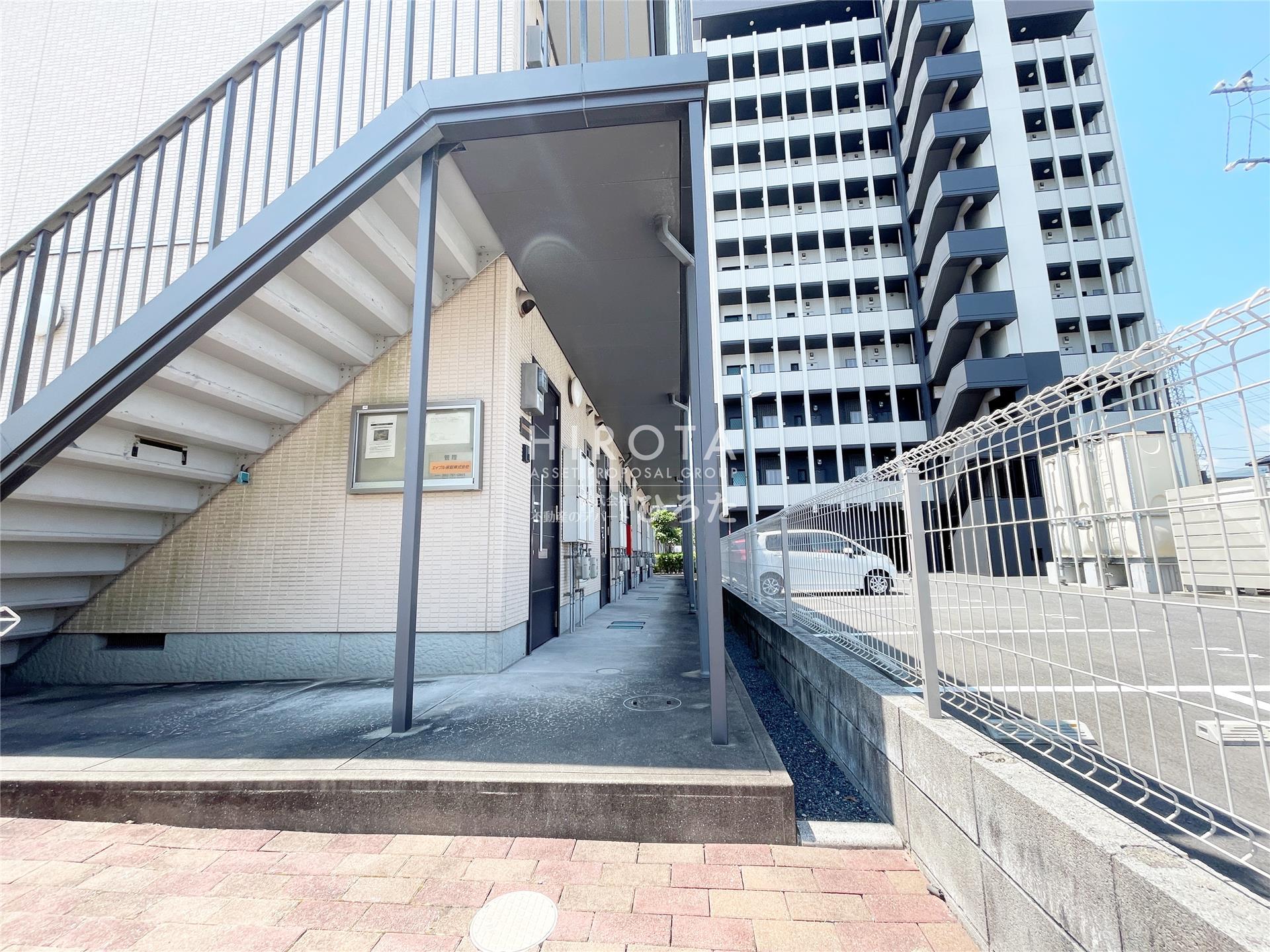 建物エントランス