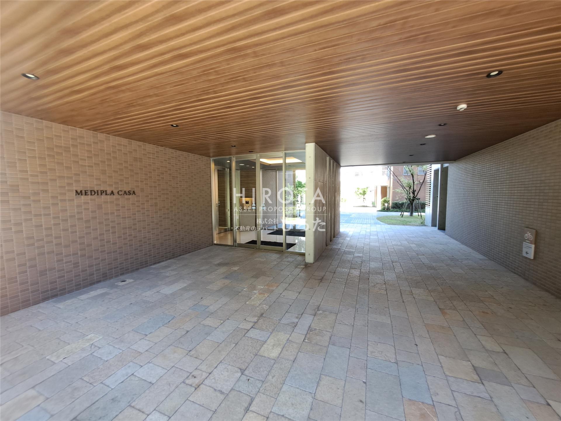 建物エントランス