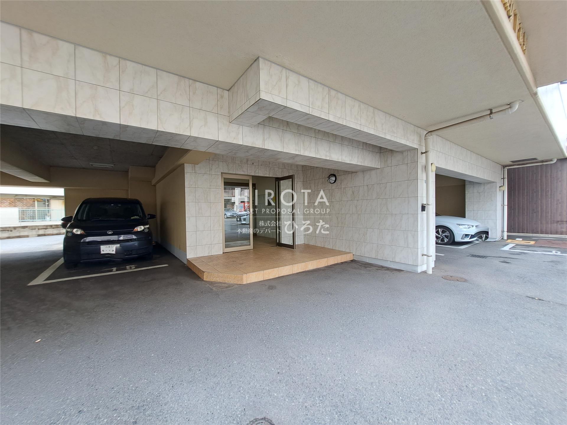 建物エントランス