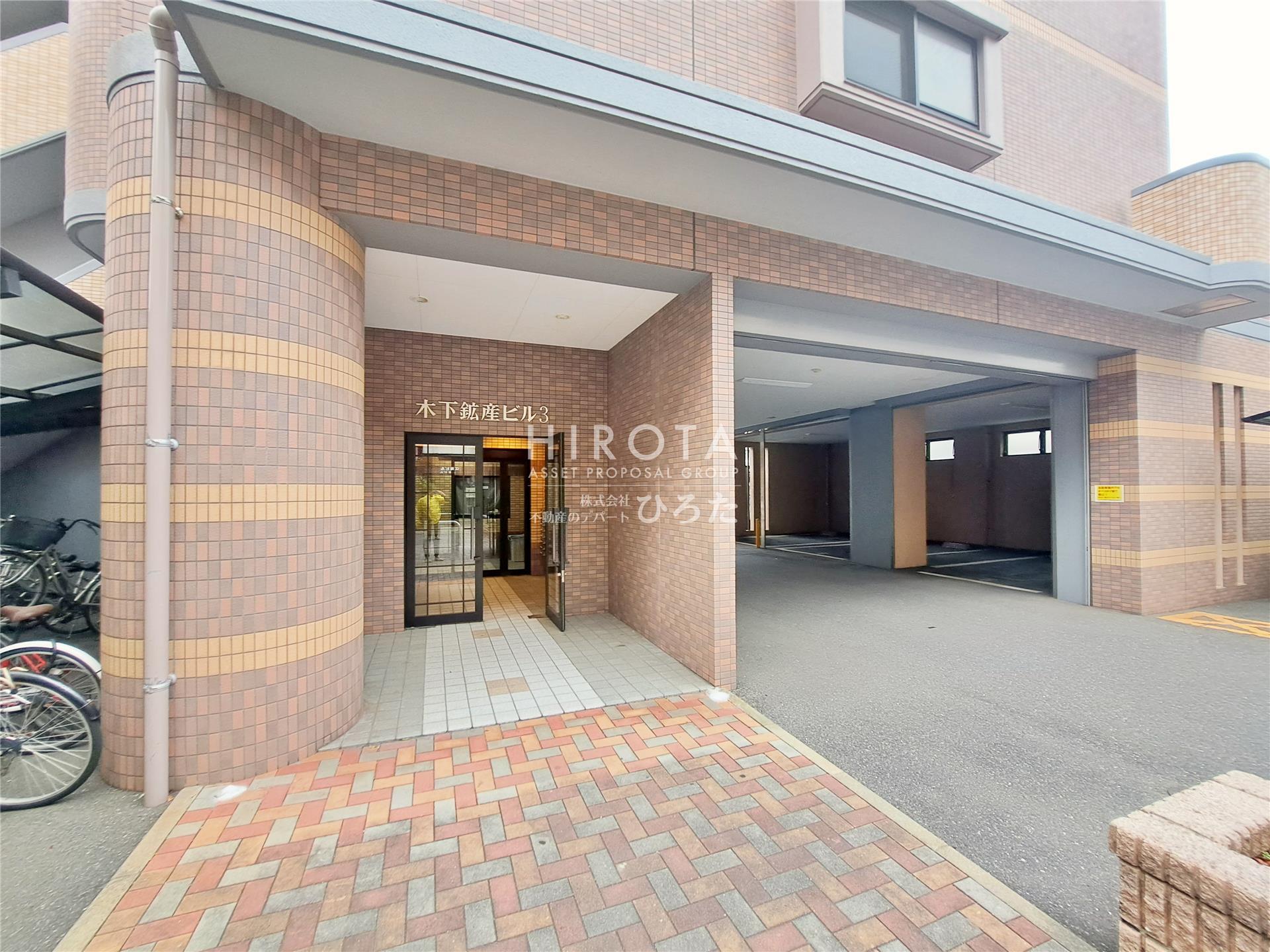 建物エントランス