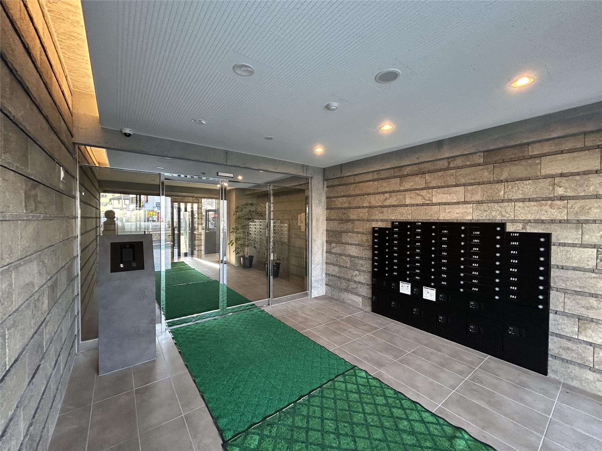 建物エントランス