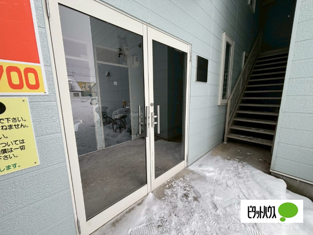 建物エントランス