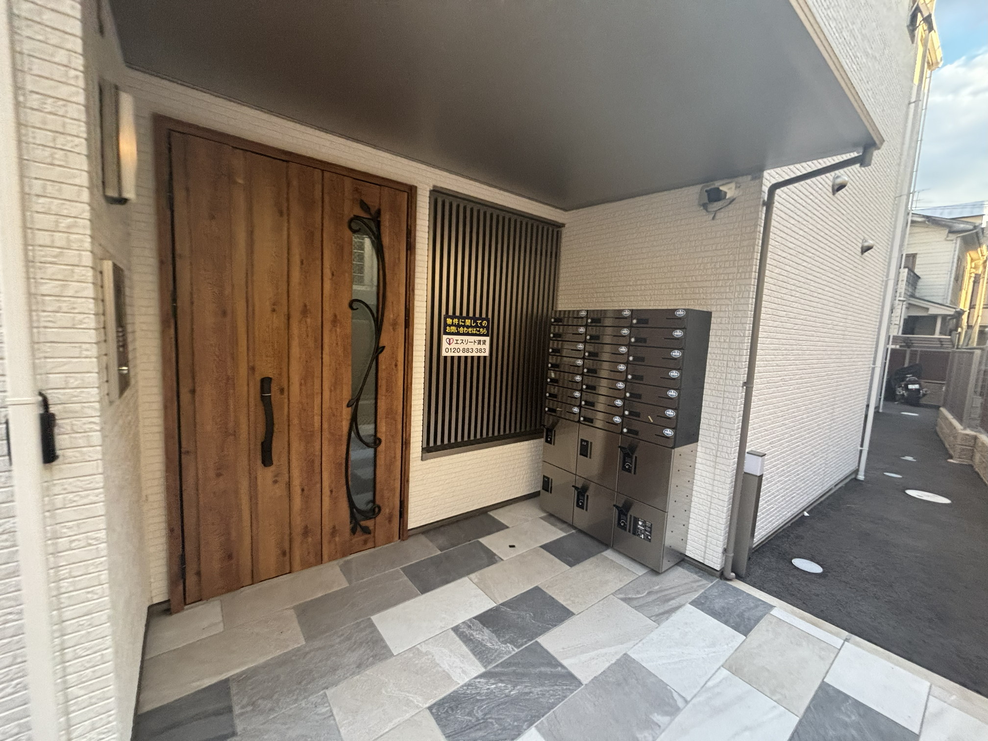 建物エントランス