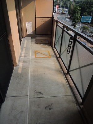 バルコニー