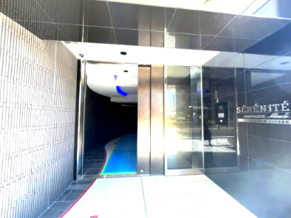 建物エントランス