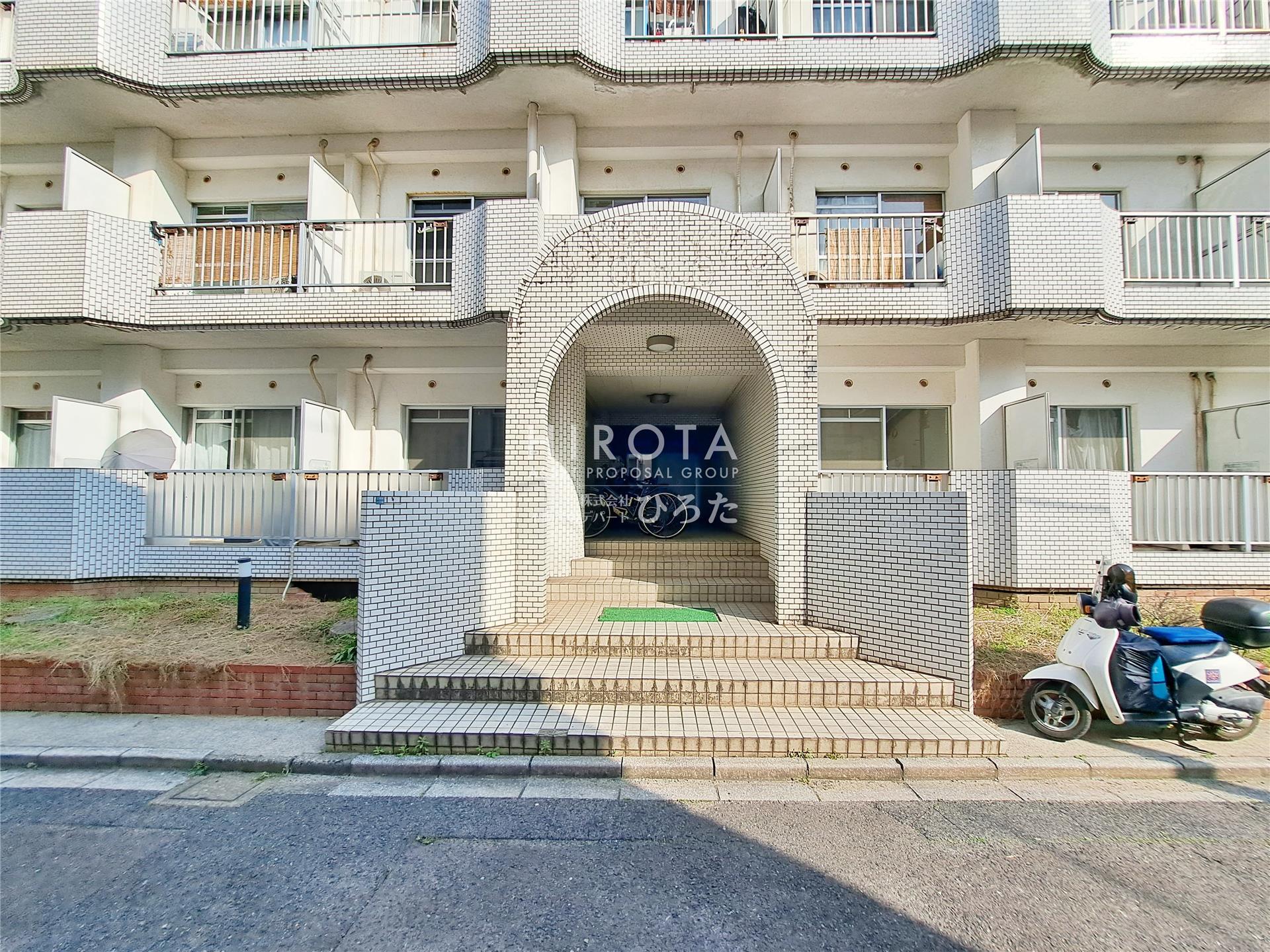 建物エントランス