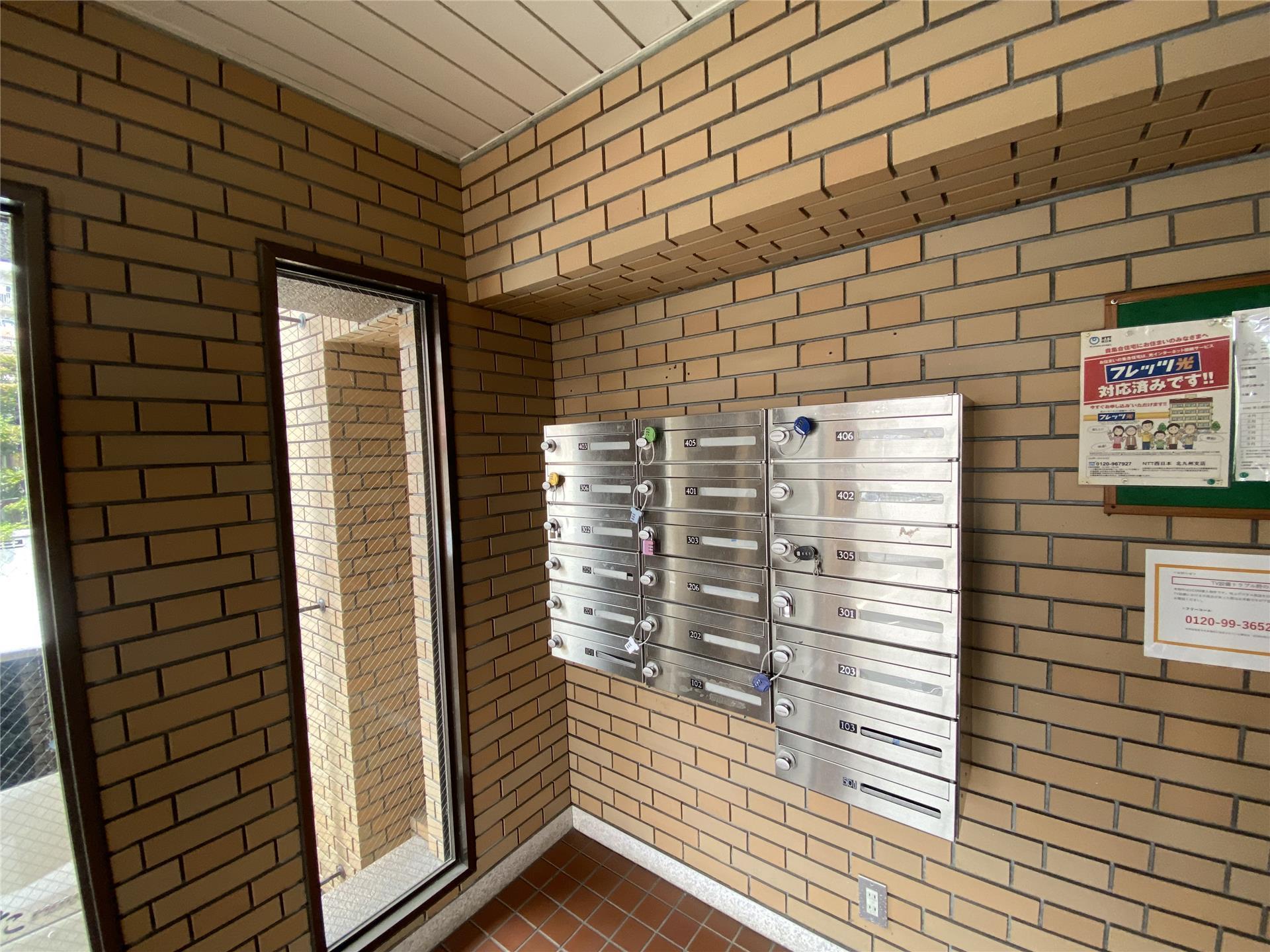 建物エントランス