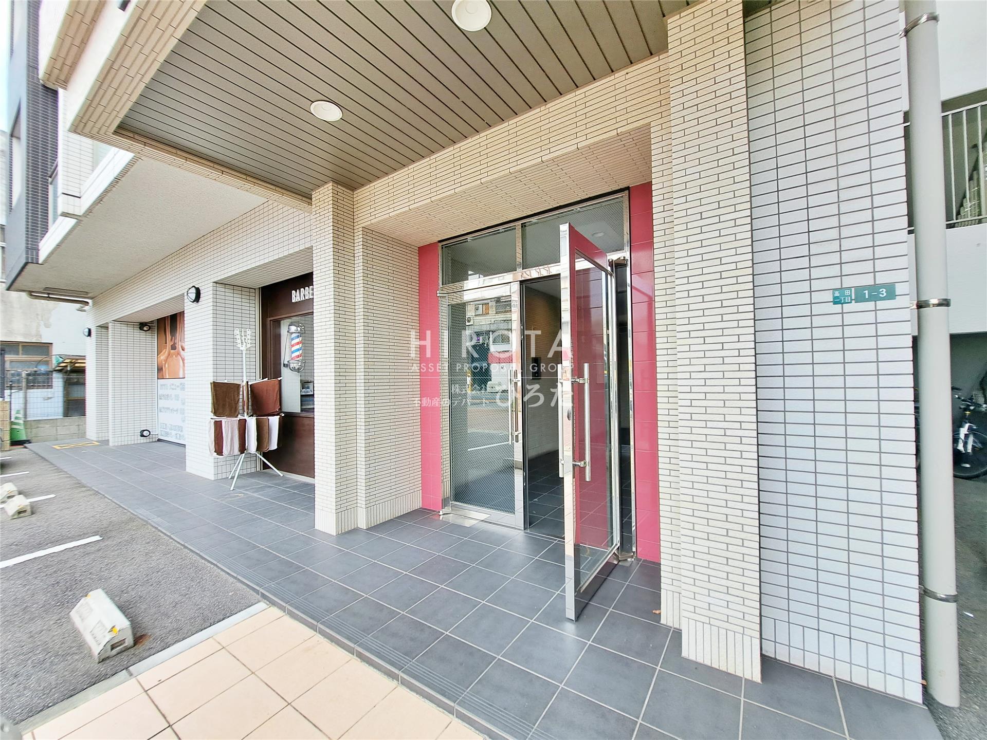 建物エントランス