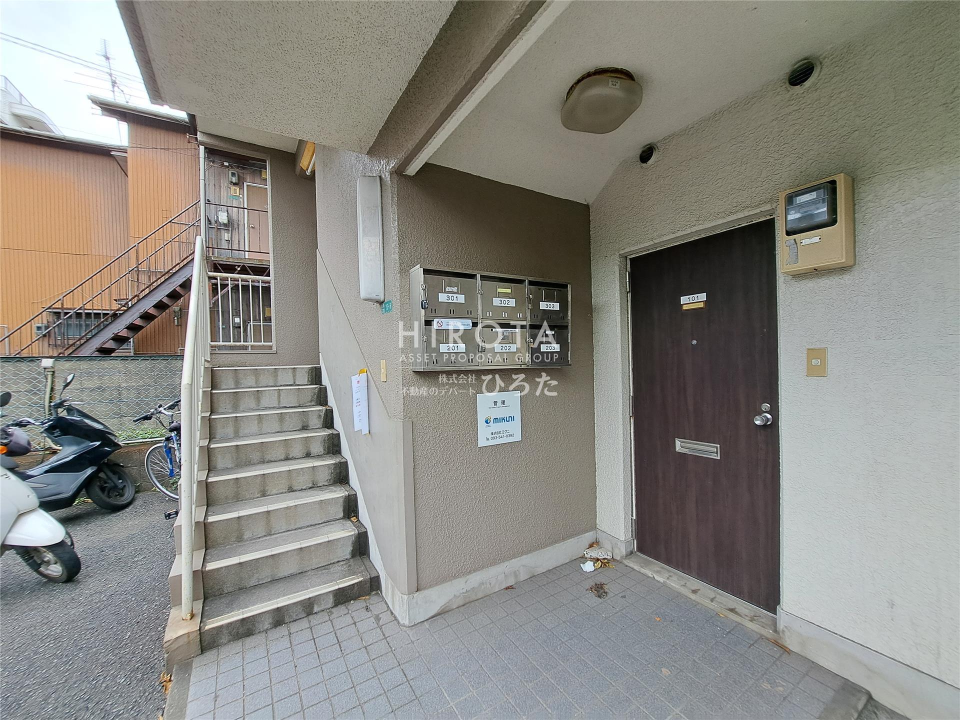 建物エントランス