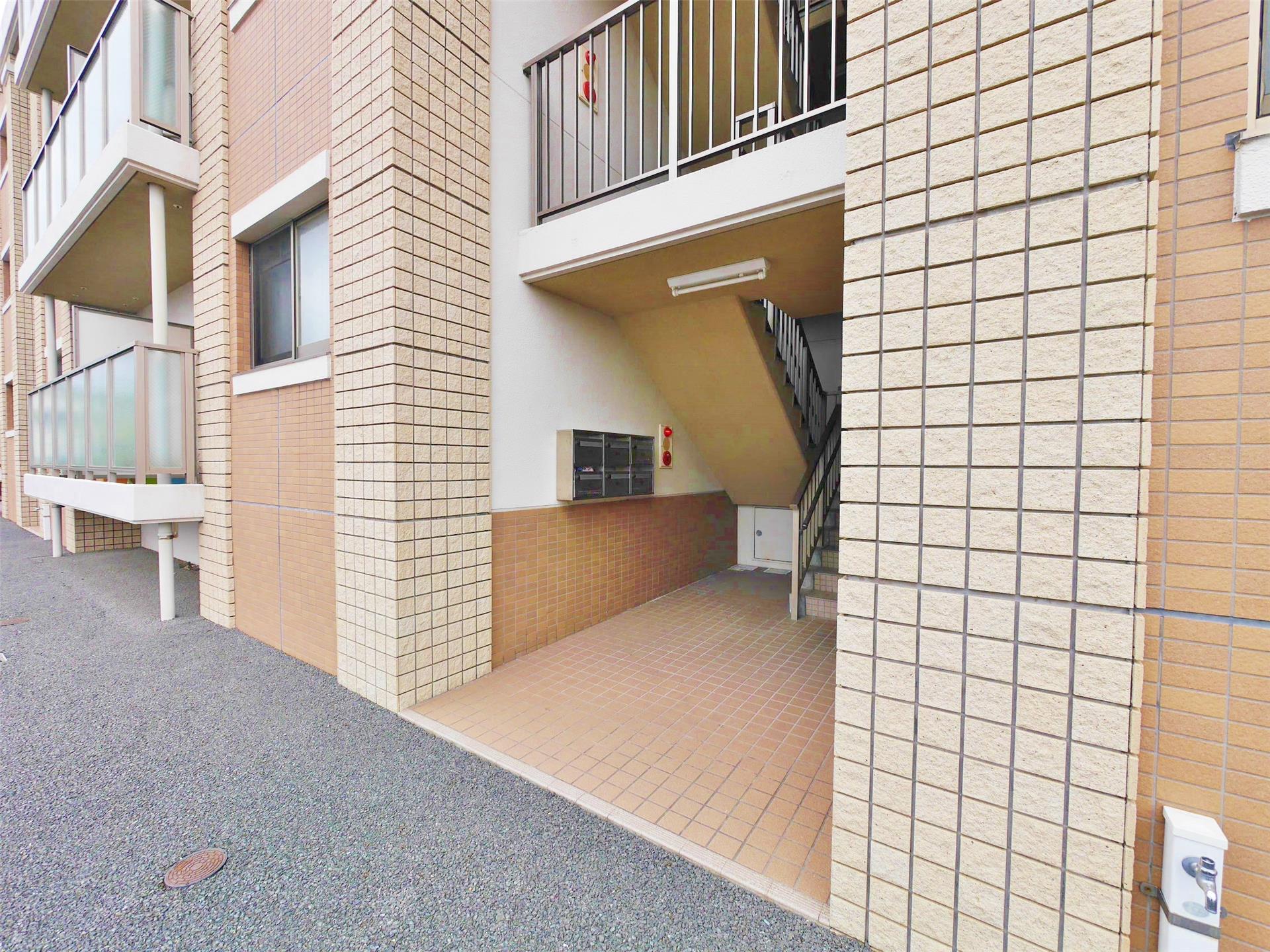 建物エントランス