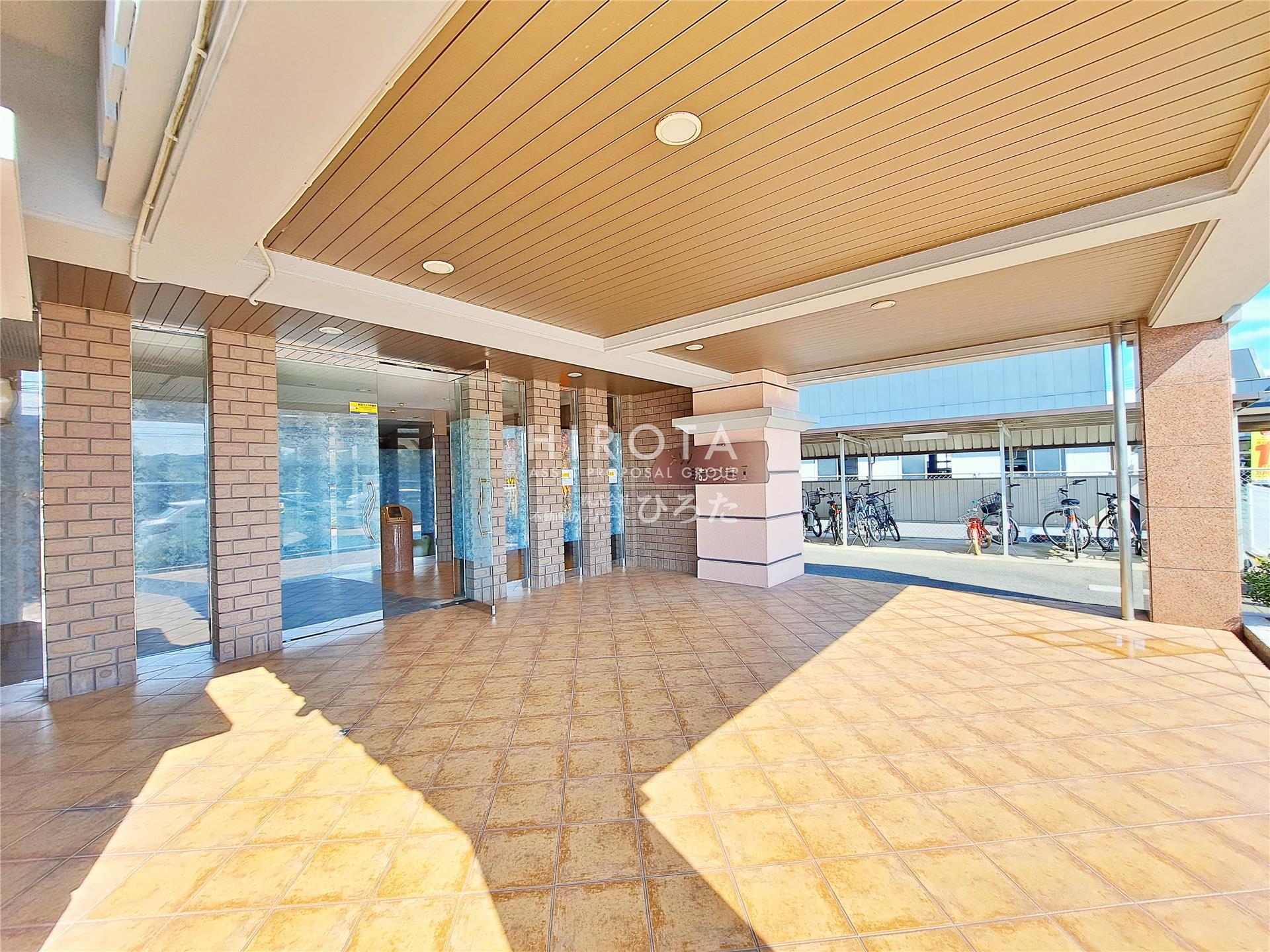 建物エントランス