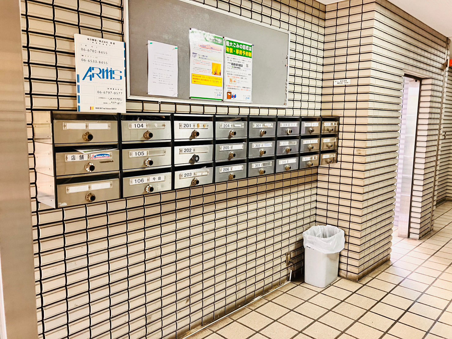 建物エントランス