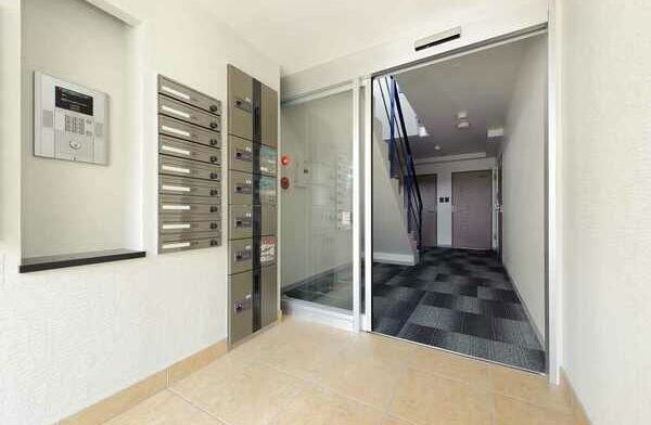 建物エントランス