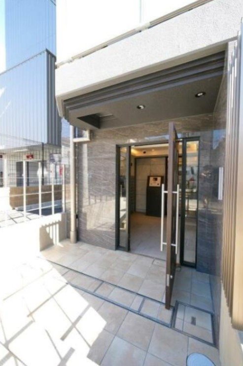 建物エントランス