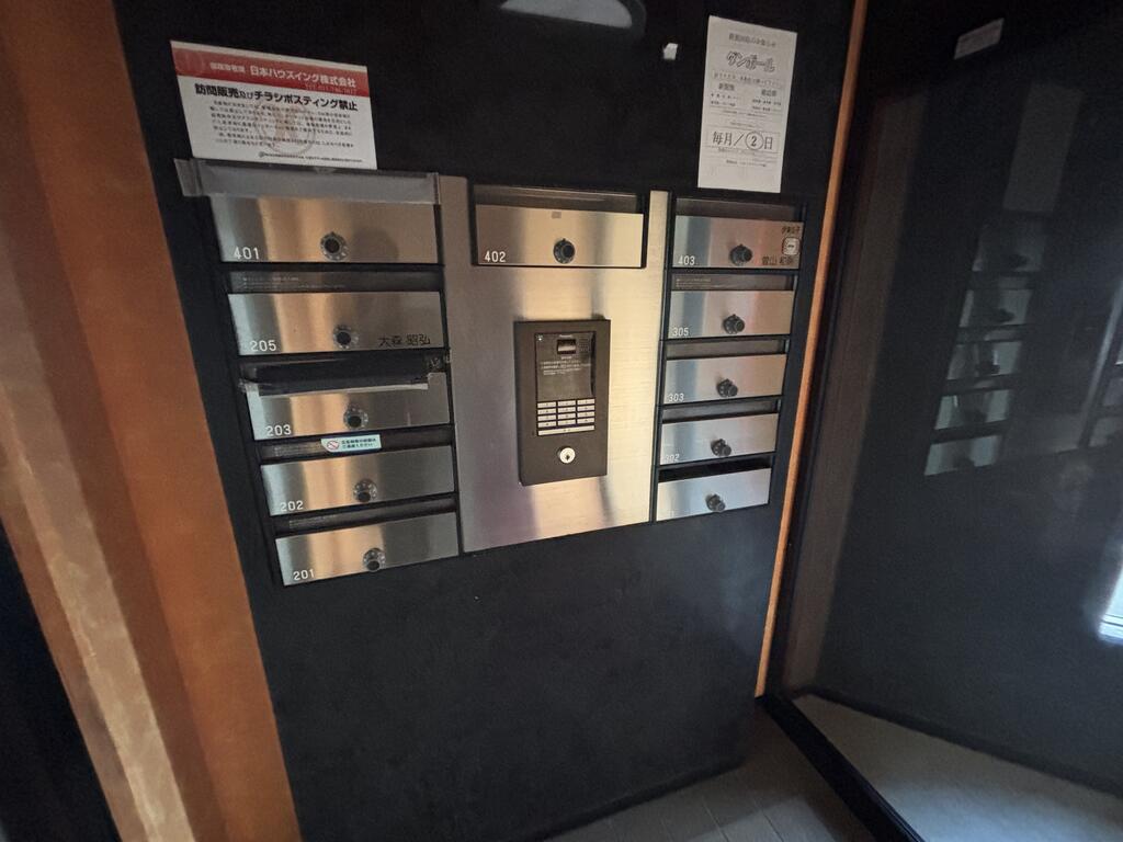 建物エントランス