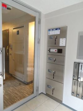 建物エントランス