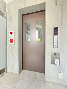 ロビー