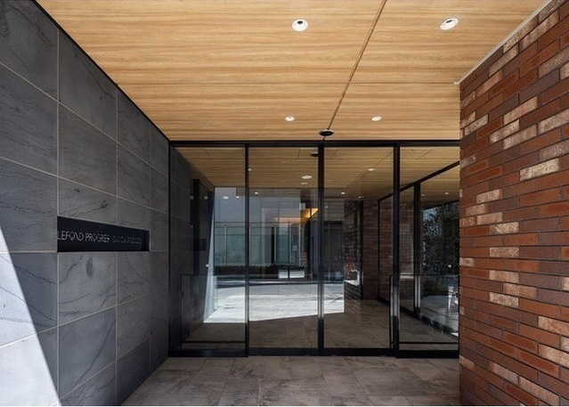 建物エントランス