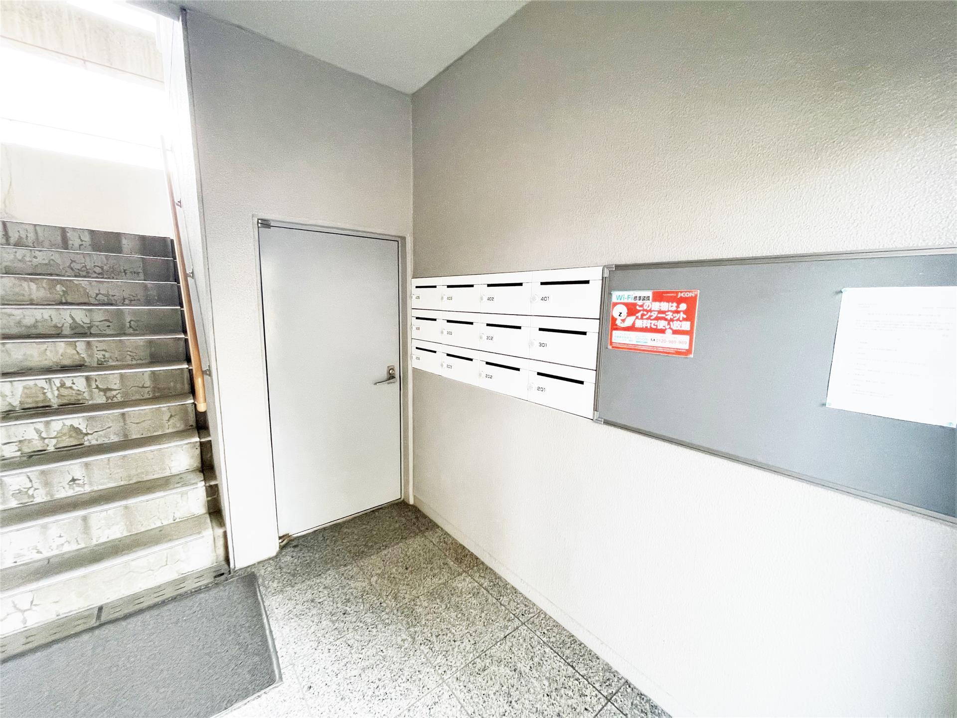 建物エントランス