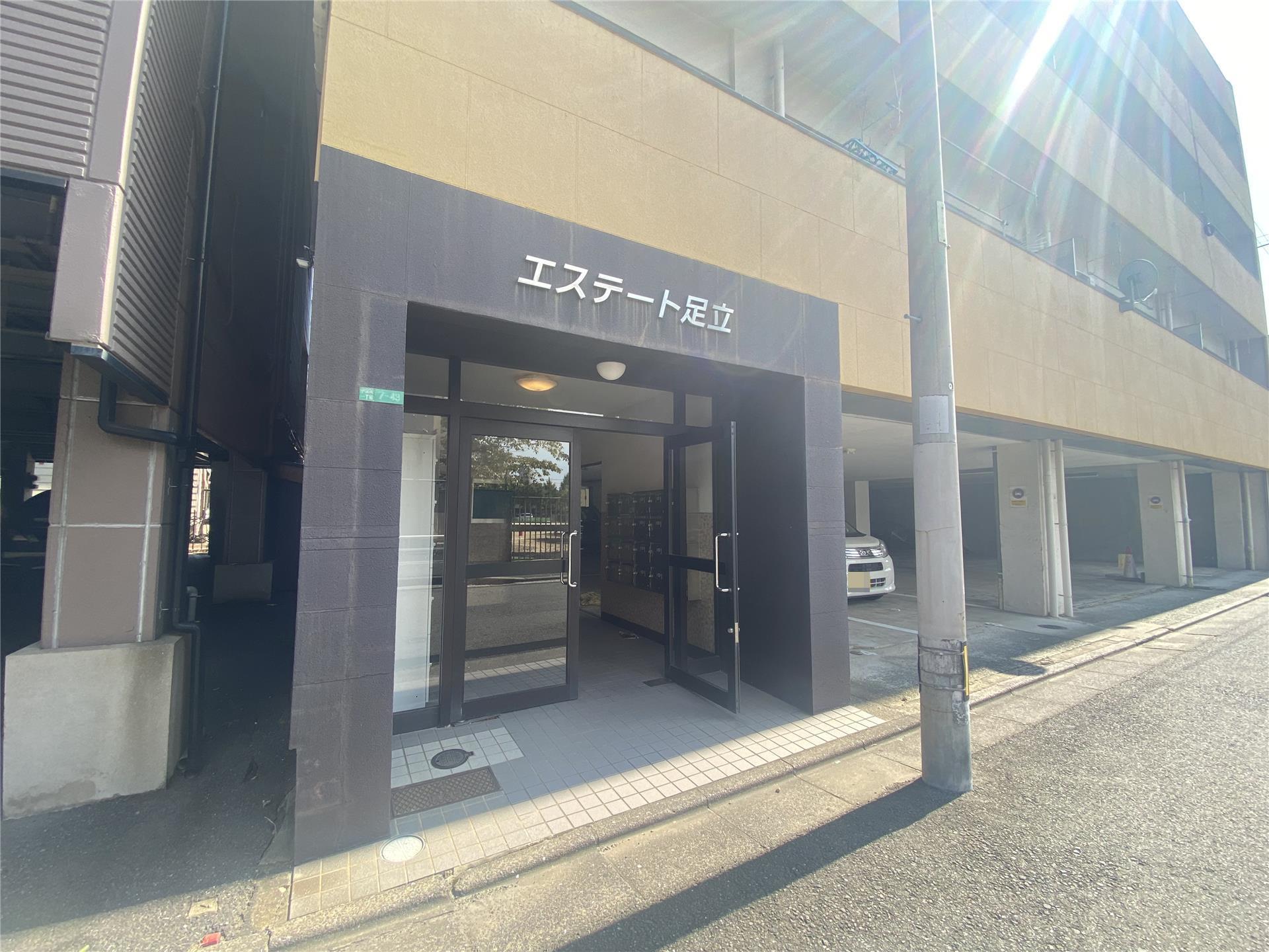 建物エントランス