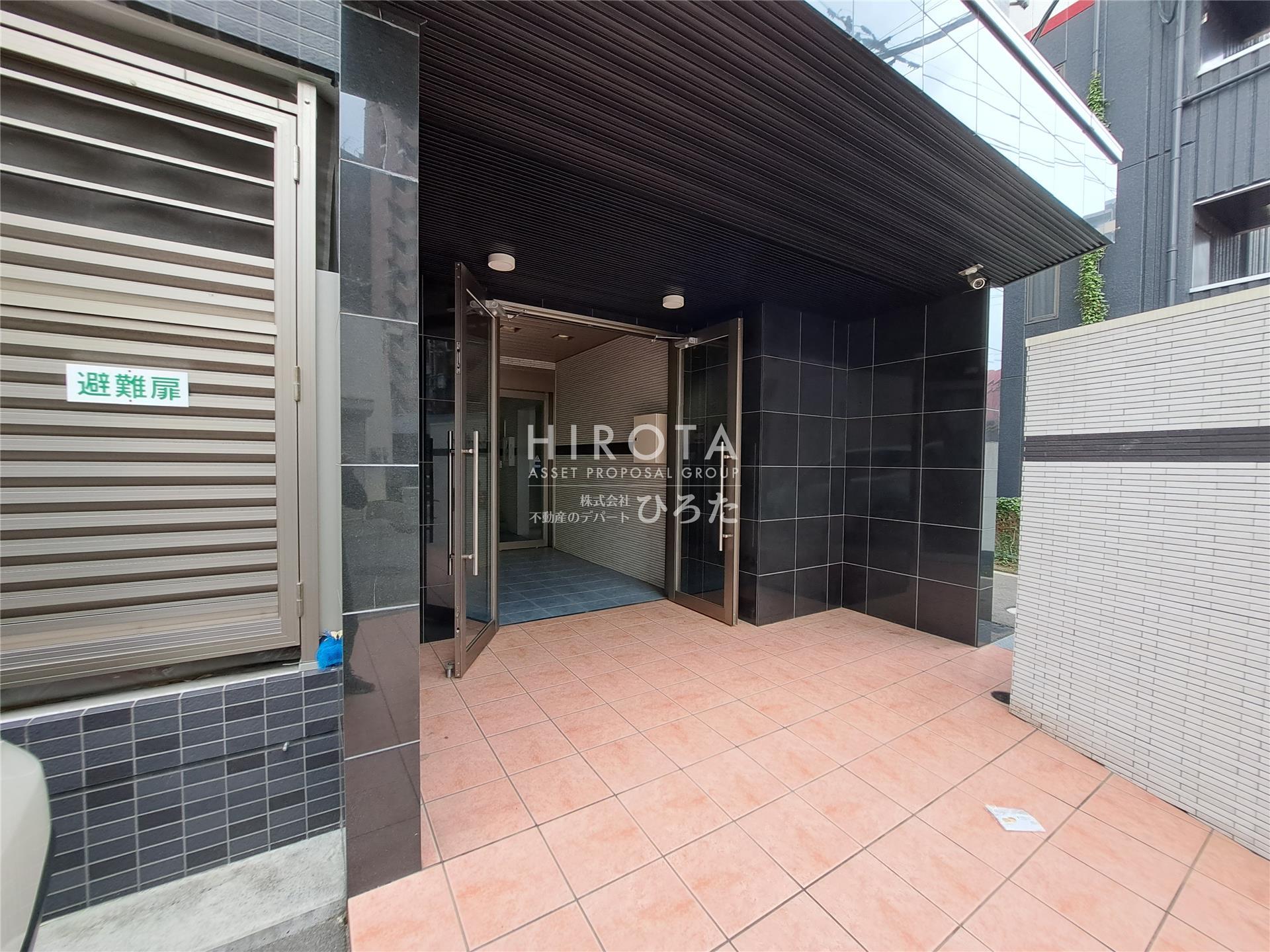 建物エントランス
