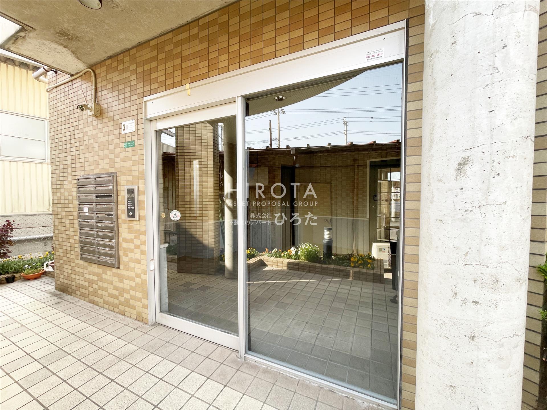 建物エントランス