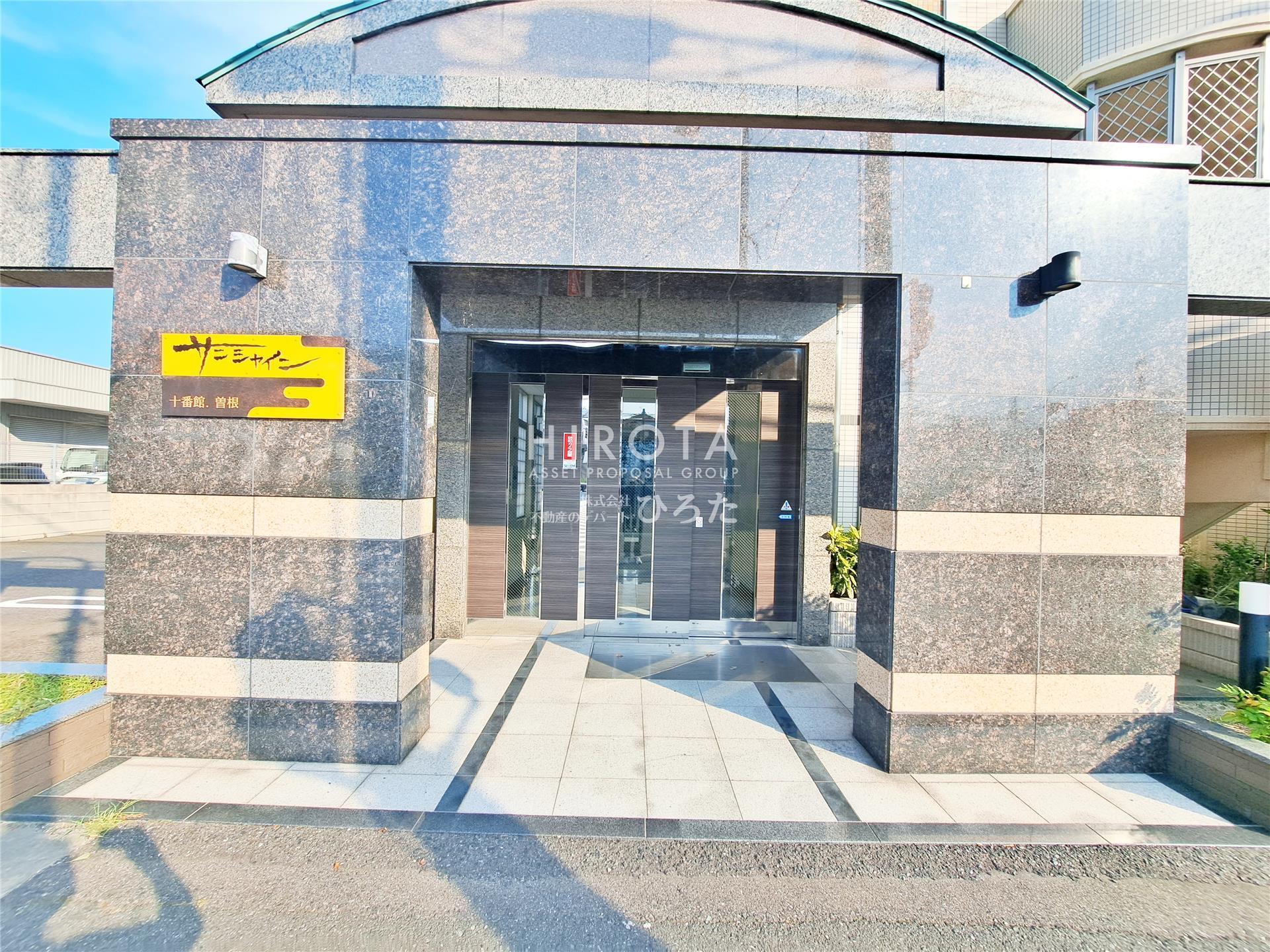 建物エントランス