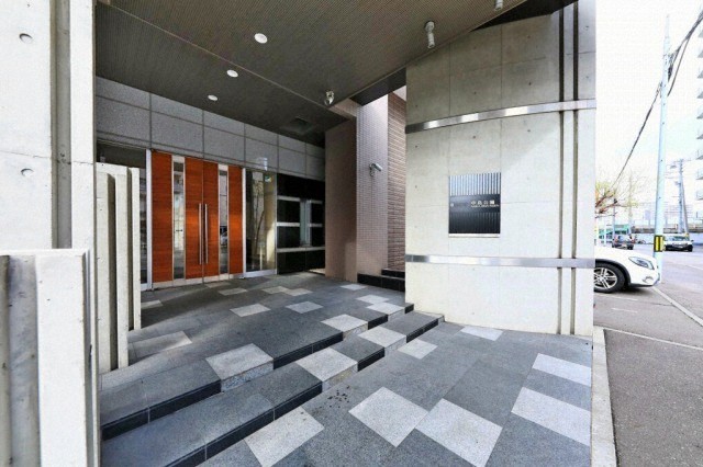 建物エントランス