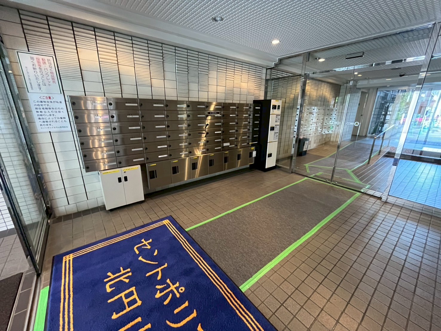 建物エントランス