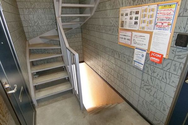 建物エントランス