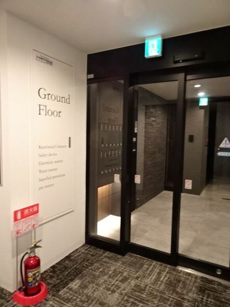 建物エントランス