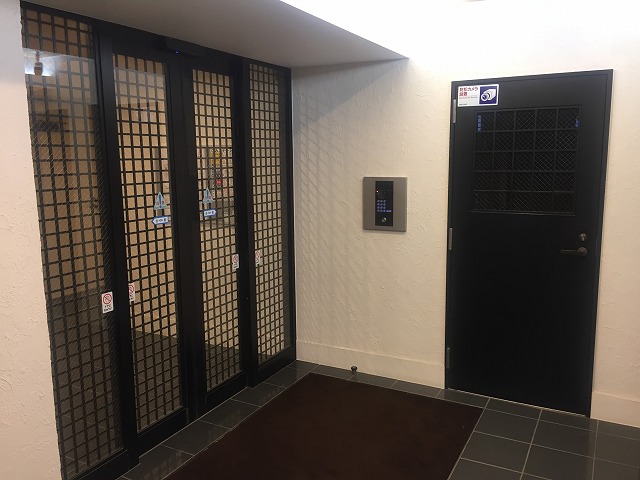 建物エントランス