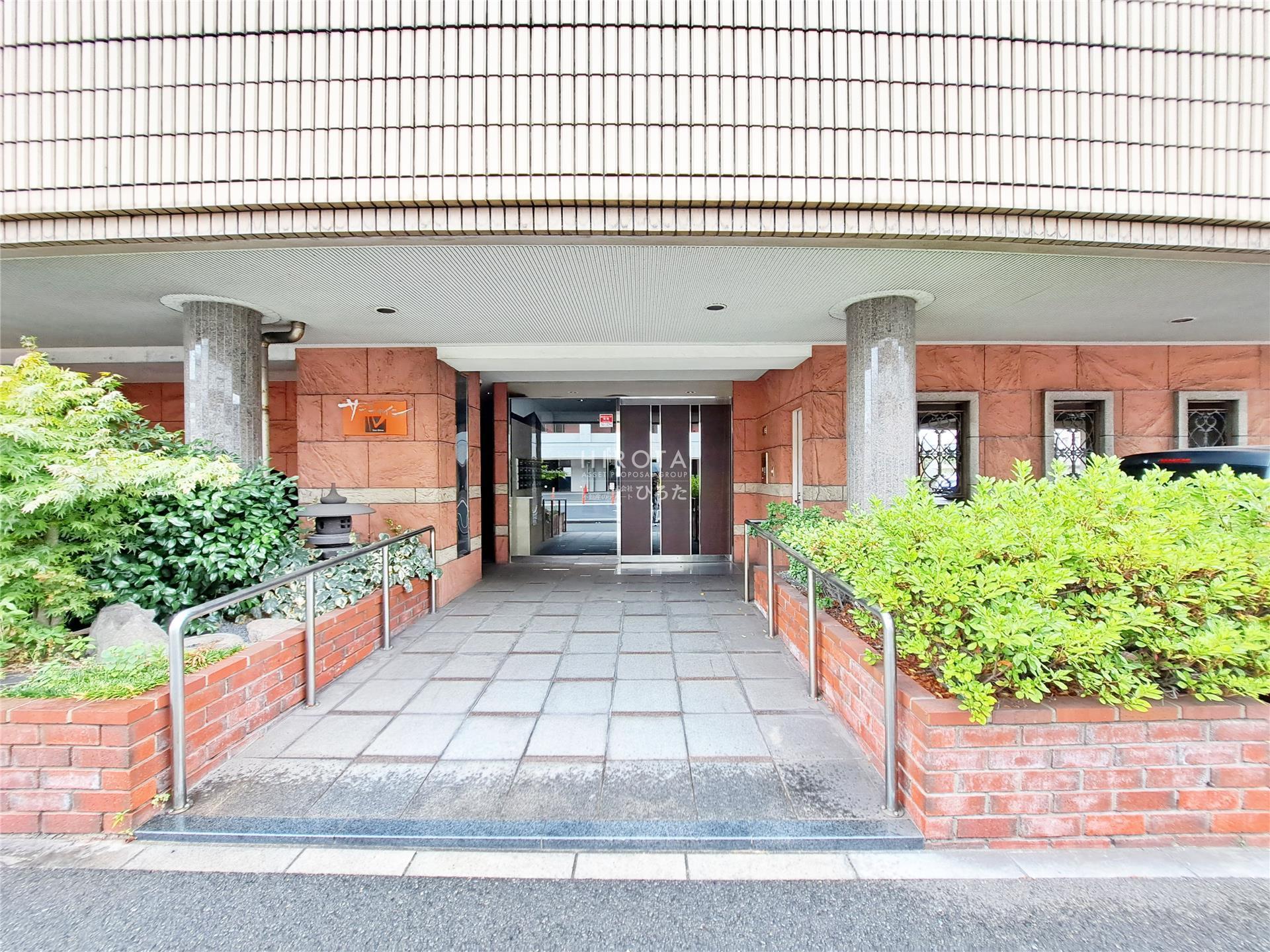 建物エントランス