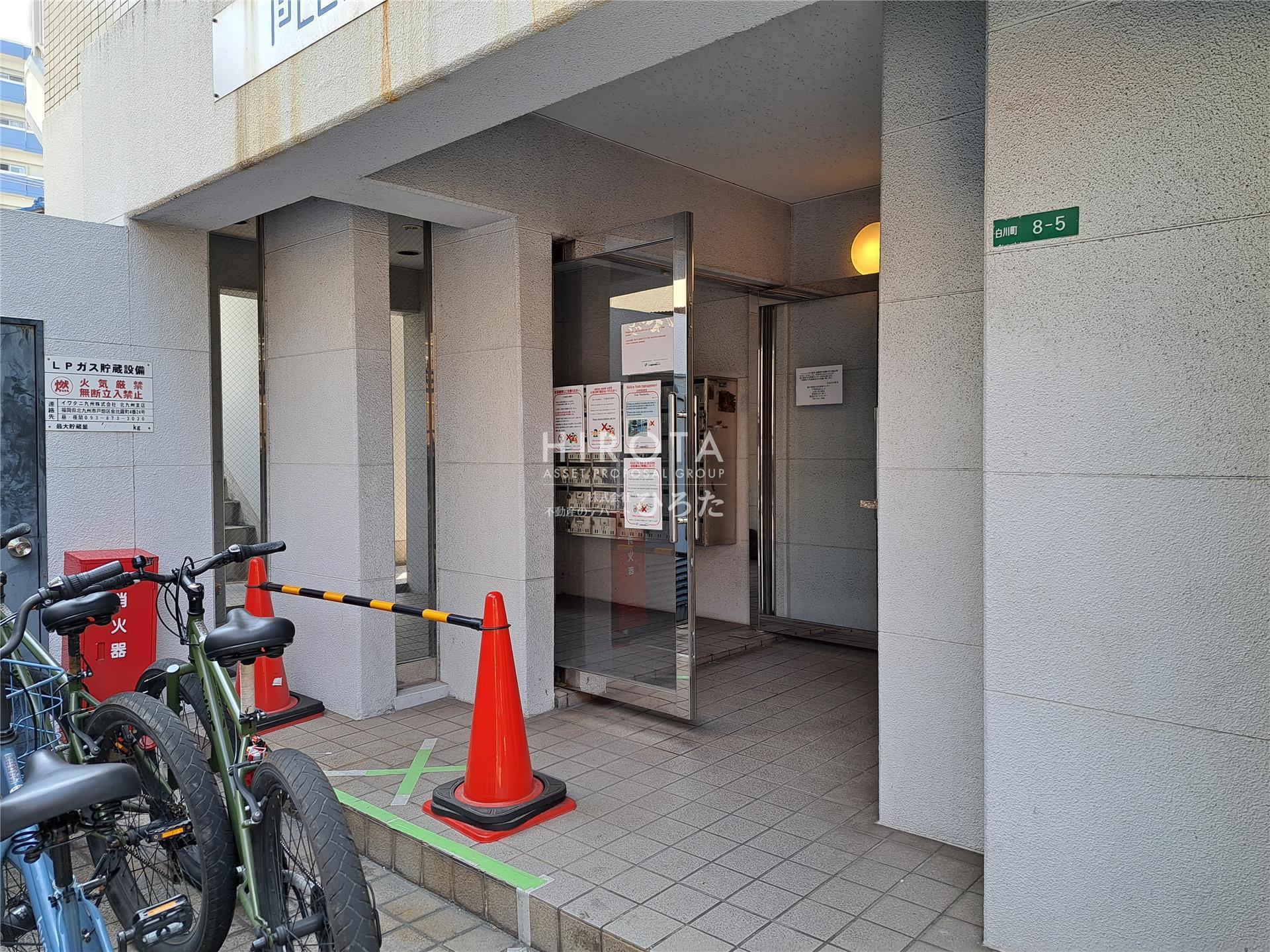 建物エントランス