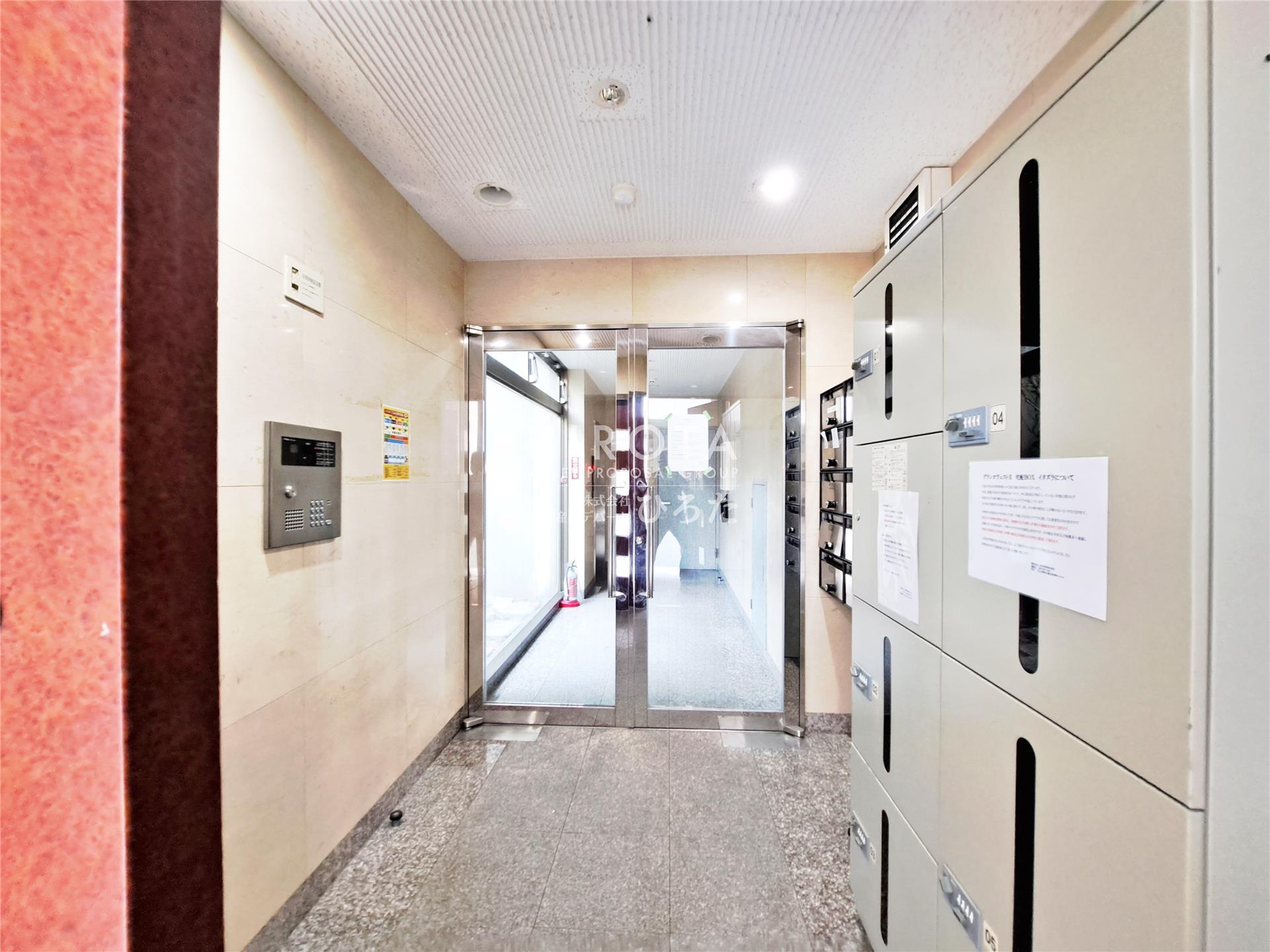 建物エントランス