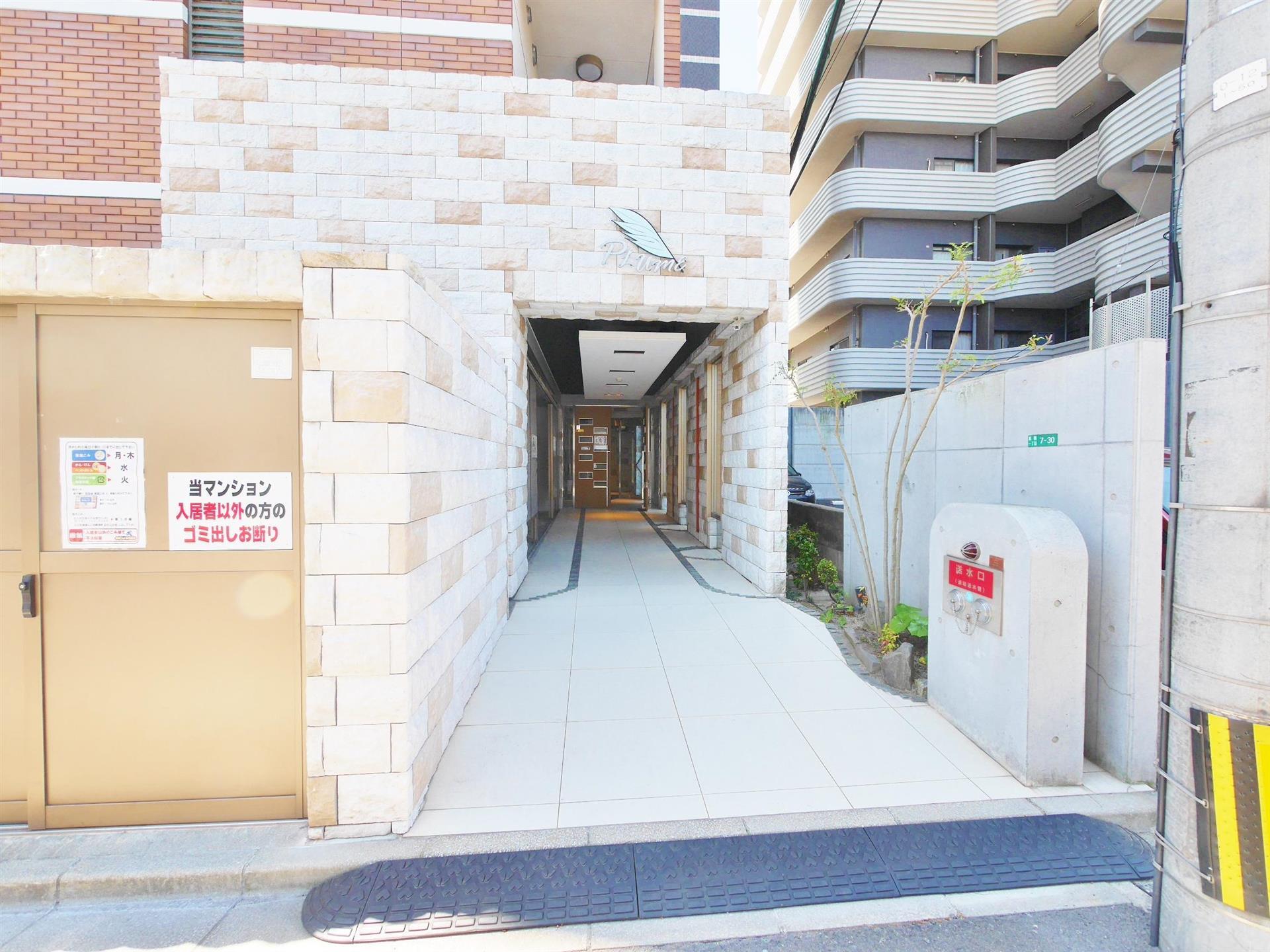 建物エントランス