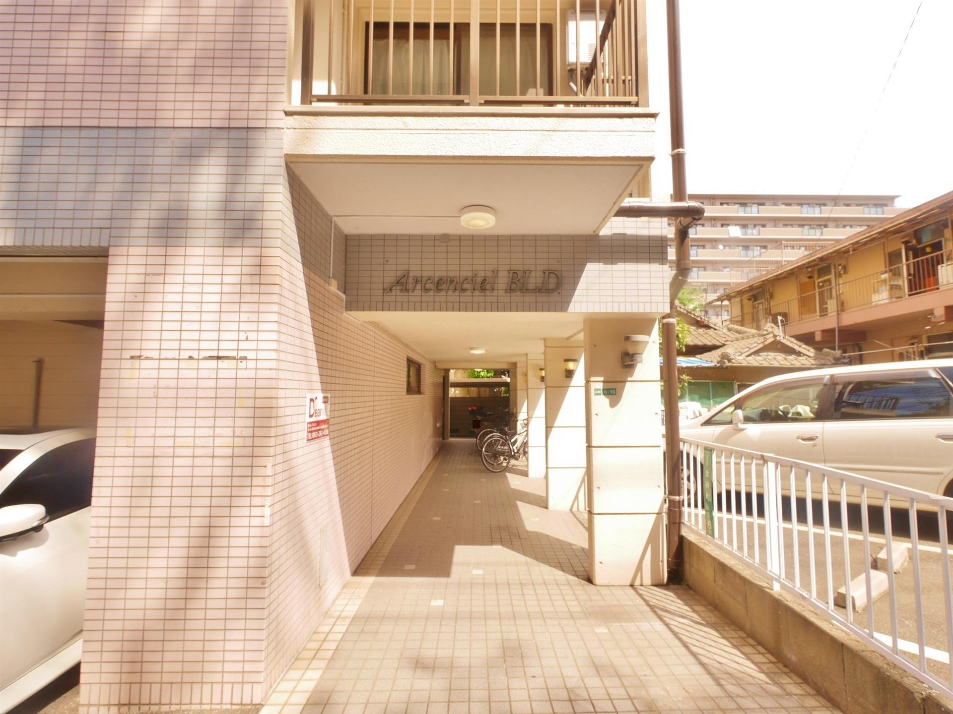 建物エントランス