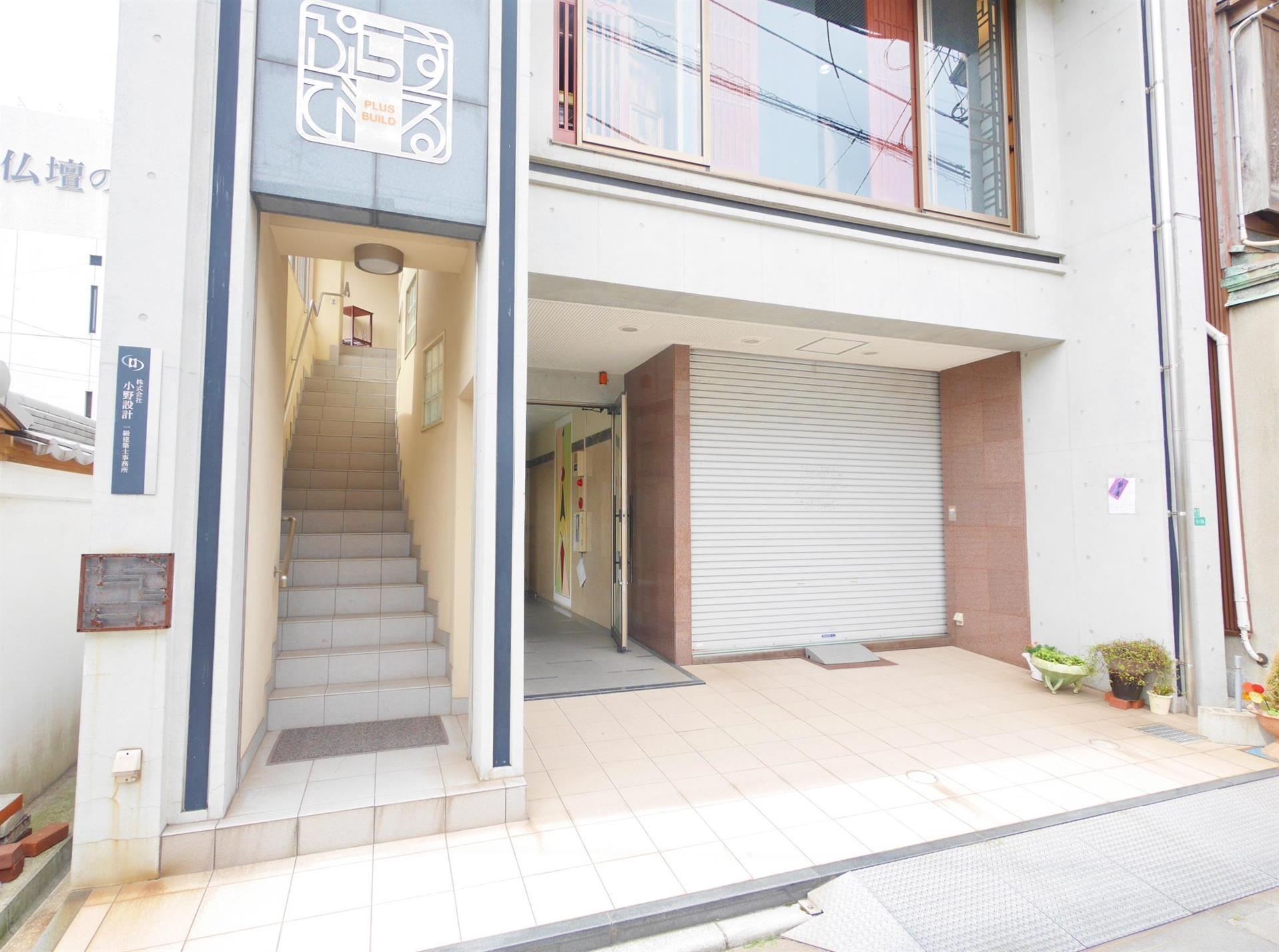 建物エントランス