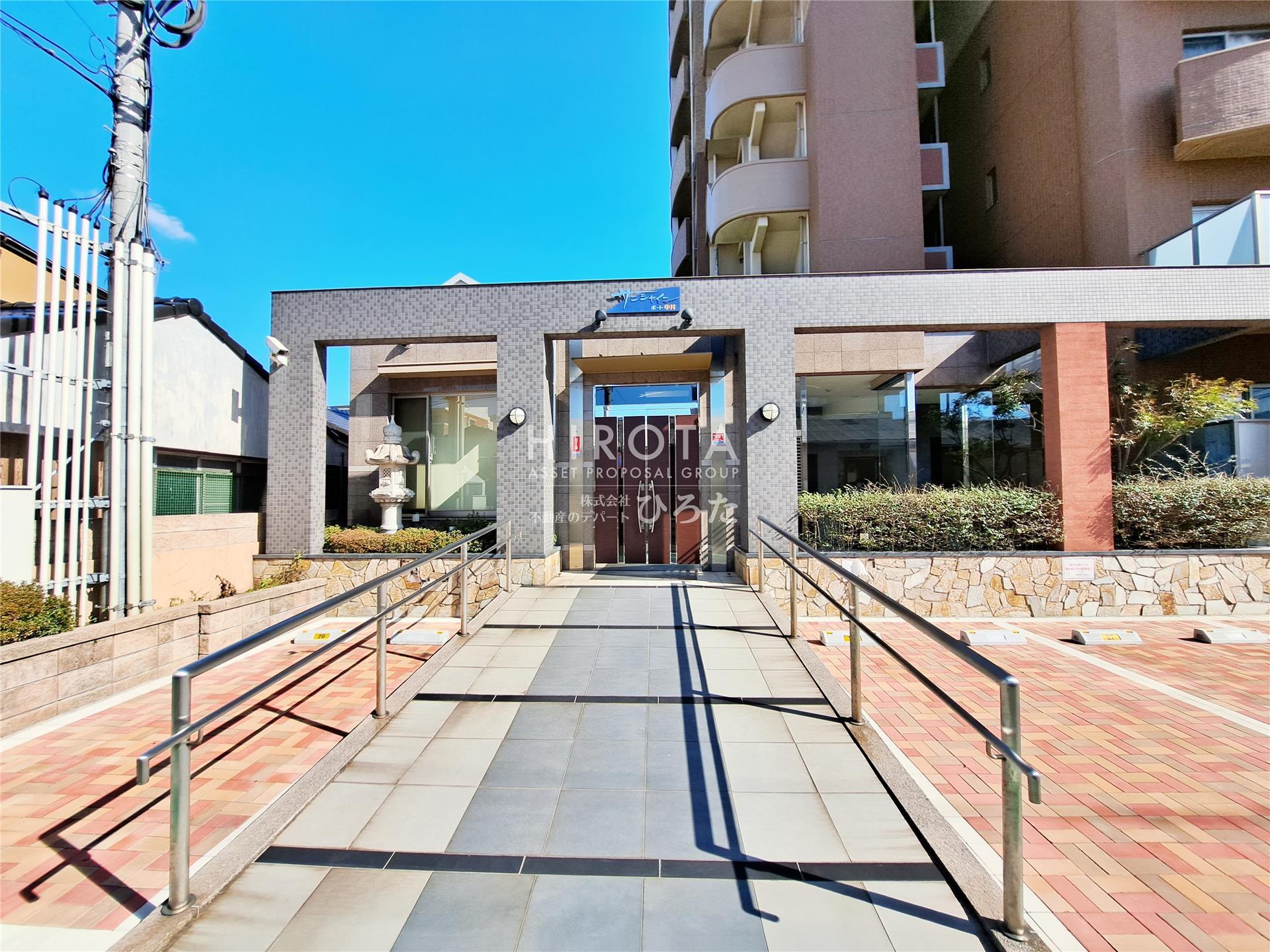 建物エントランス