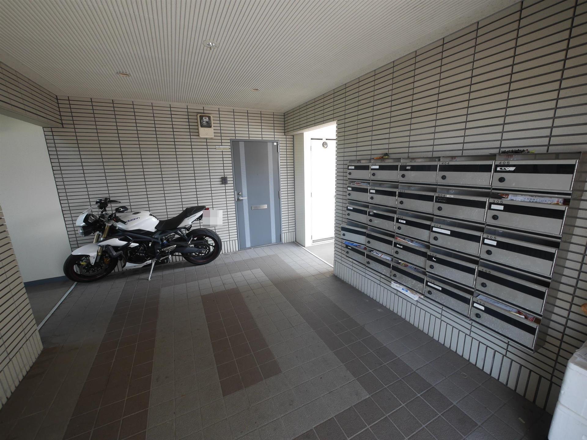 建物エントランス