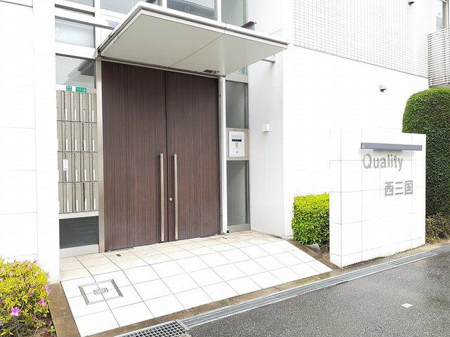 建物エントランス